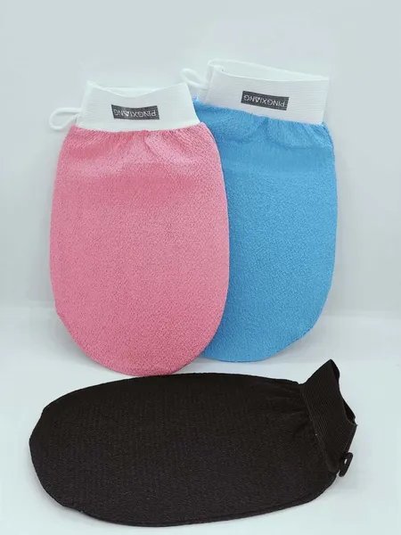 Bundle Of 3 Pieces Scrub Gloves - Reusable Bath Gloves (3 Different Colors) By Savyata Stores