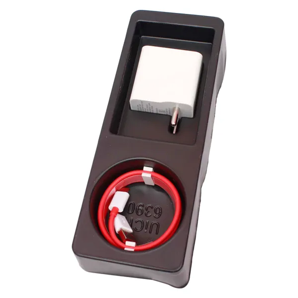 U&i 35W UiCH-6390 Type C Charger And Data Cable