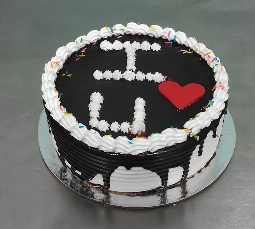 Choco Vanilla Love Cake