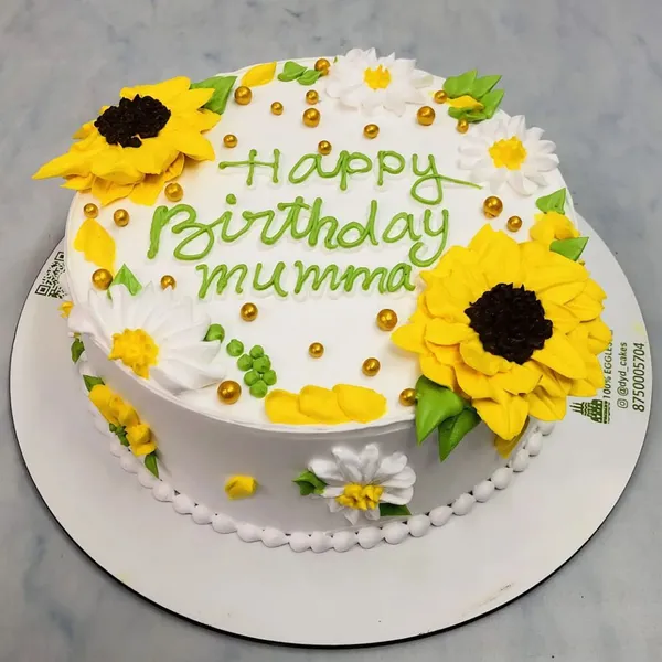 Sunflower Design Cake - 2 Pound