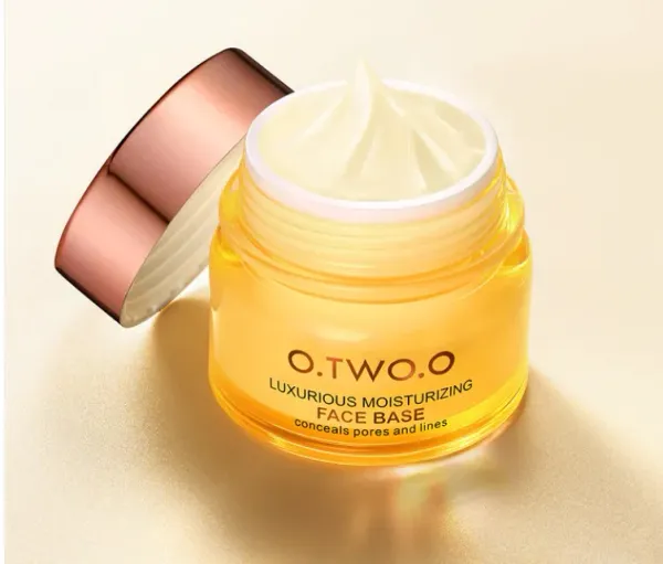 O.TWO.O Luxurious Moisturizing  Face Base Cream