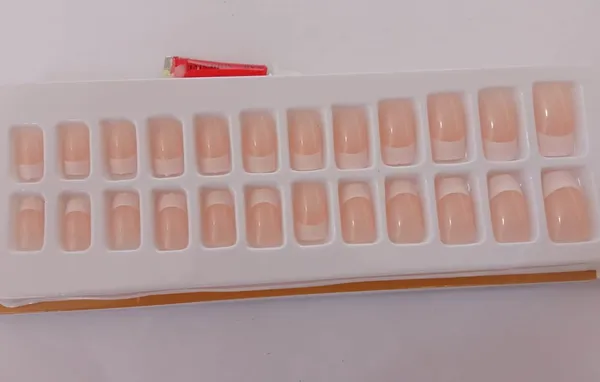 24 Pieces Nude Pink Super Series Press On Nails For Casual Wears Best Office Wear Fake Nails - Suitable For College Girls